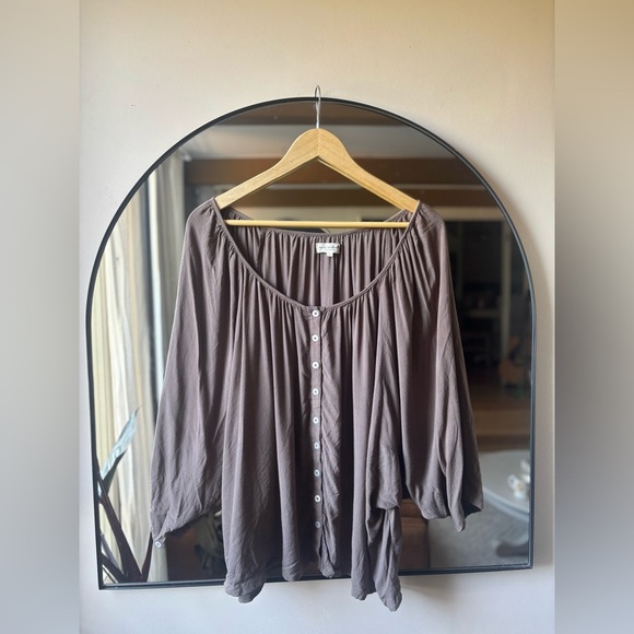 MIA MELON | button up blouse | size large - Picture 2 of 5